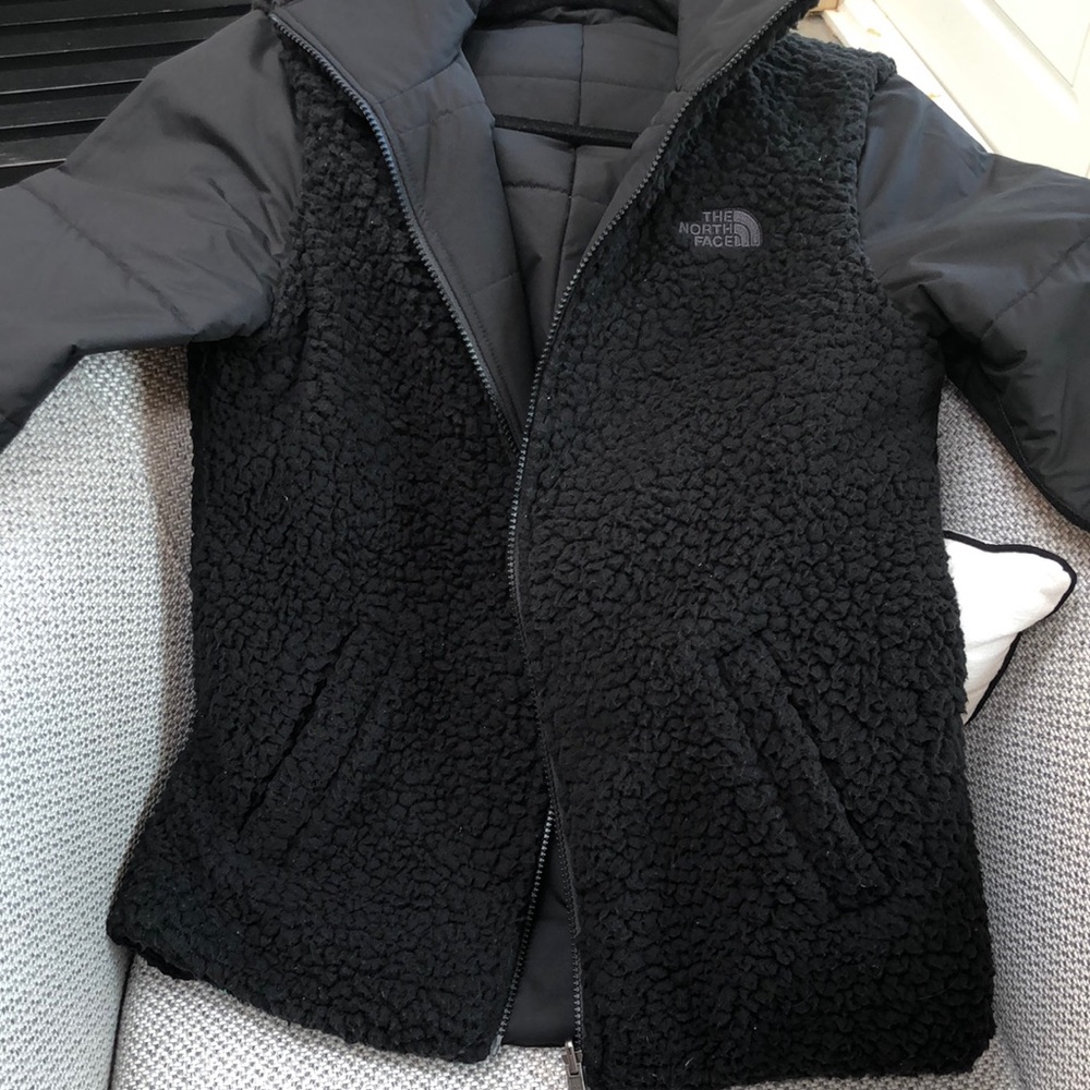 Reversible North Face Jacket - Picture 2 of 7